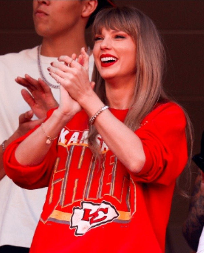 Taylor Swift Kansas City Chiefs Sweatshirt