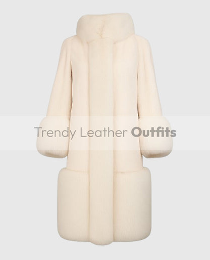 Kelly Clarkson Rockefeller Center Christmas Tree White Coat