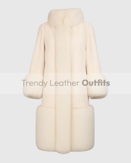 Kelly Clarkson Rockefeller Center Christmas Tree White Coat